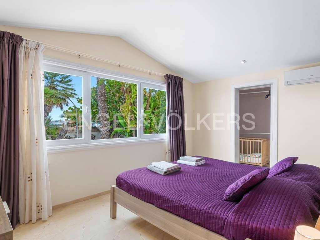 Chalet de 6 habitaciones en Palm-Mar en venta con piscina garaje - 1.290.000 € (Ref: 9249228)