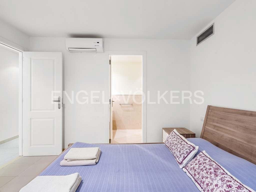 Chalet de 6 habitaciones en Palm-Mar en venta con piscina garaje - 1.290.000 € (Ref: 9249228)