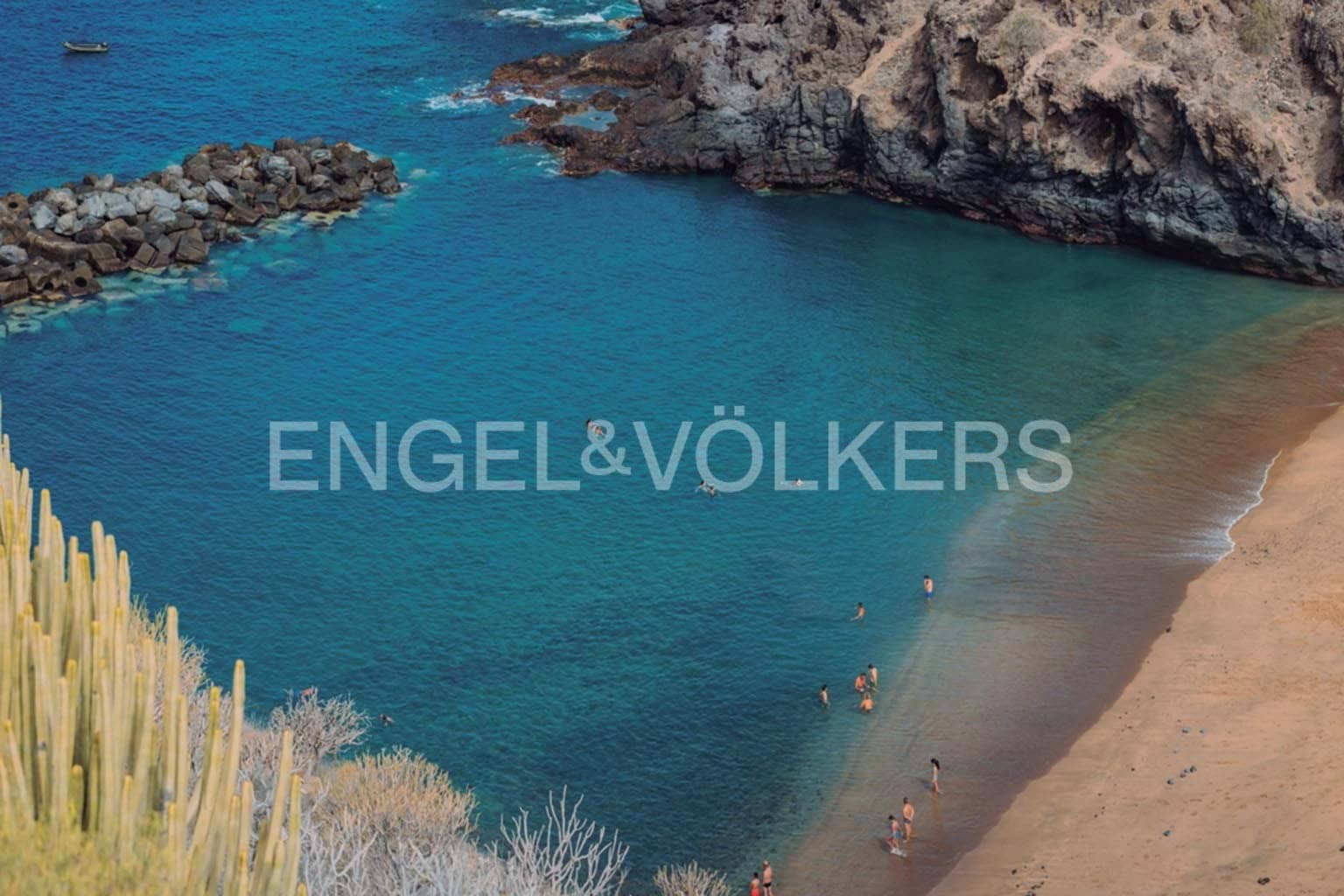 3 bedroom Apartment for sale in Guia de Isora with pool garage - € 1,727,860 (Ref: 9263350)