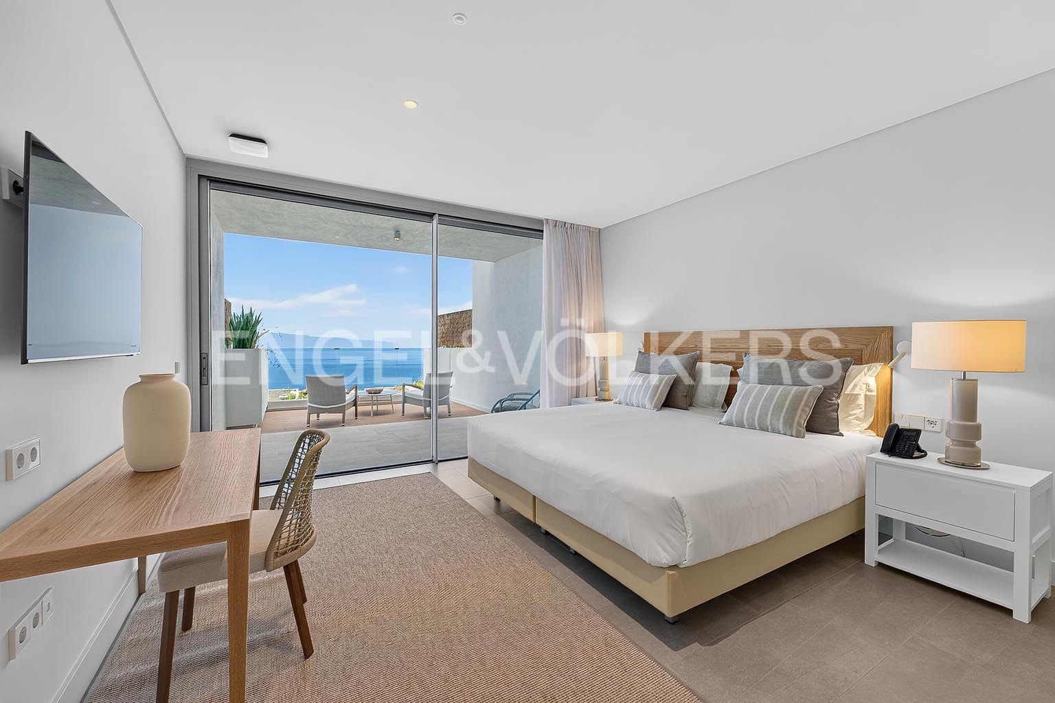3 bedroom Apartment for sale in Guia de Isora with pool garage - € 1,949,000 (Ref: 9263350)