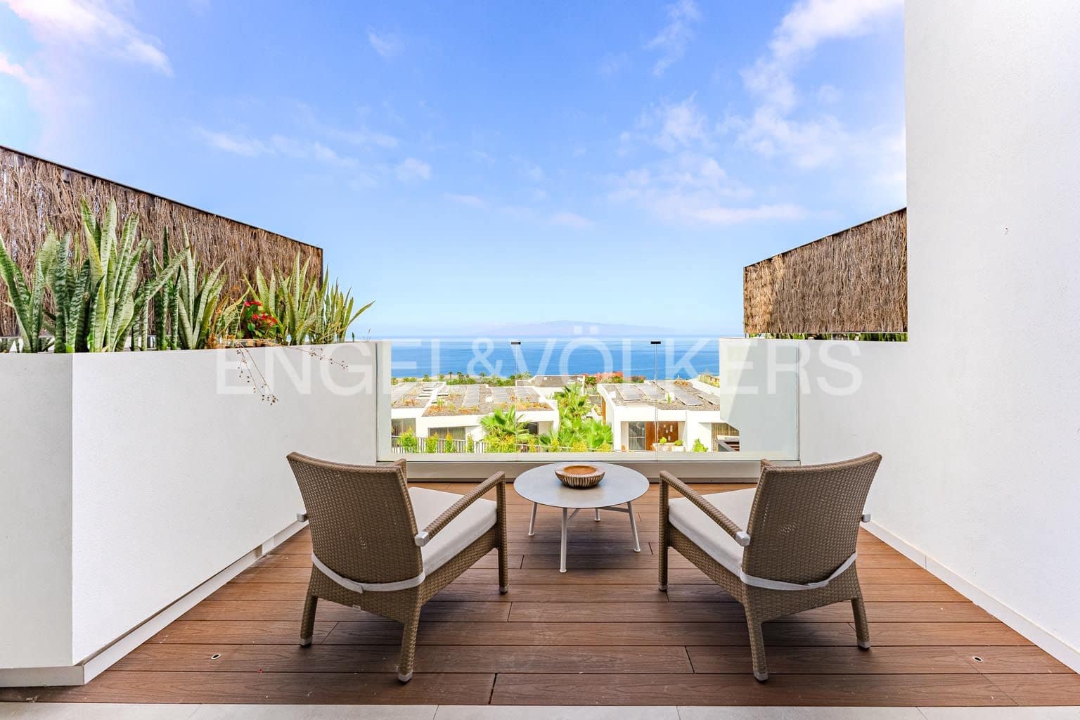 3 bedroom Apartment for sale in Guia de Isora with pool garage - € 1,949,000 (Ref: 9263350)