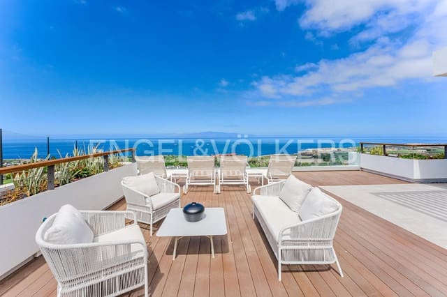 3 chambre Appartement à vendre à Guía de Isora avec piscine garage - 1 949 000 € (Ref: 9263350)