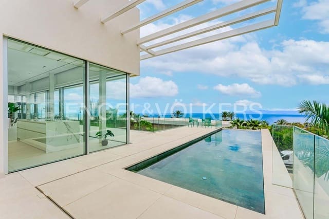 4 makuuhuone Huvila myytävänä paikassa Guía de Isora mukana uima-altaan 
autotalli - 4 900 000 € (Ref: 9274682)