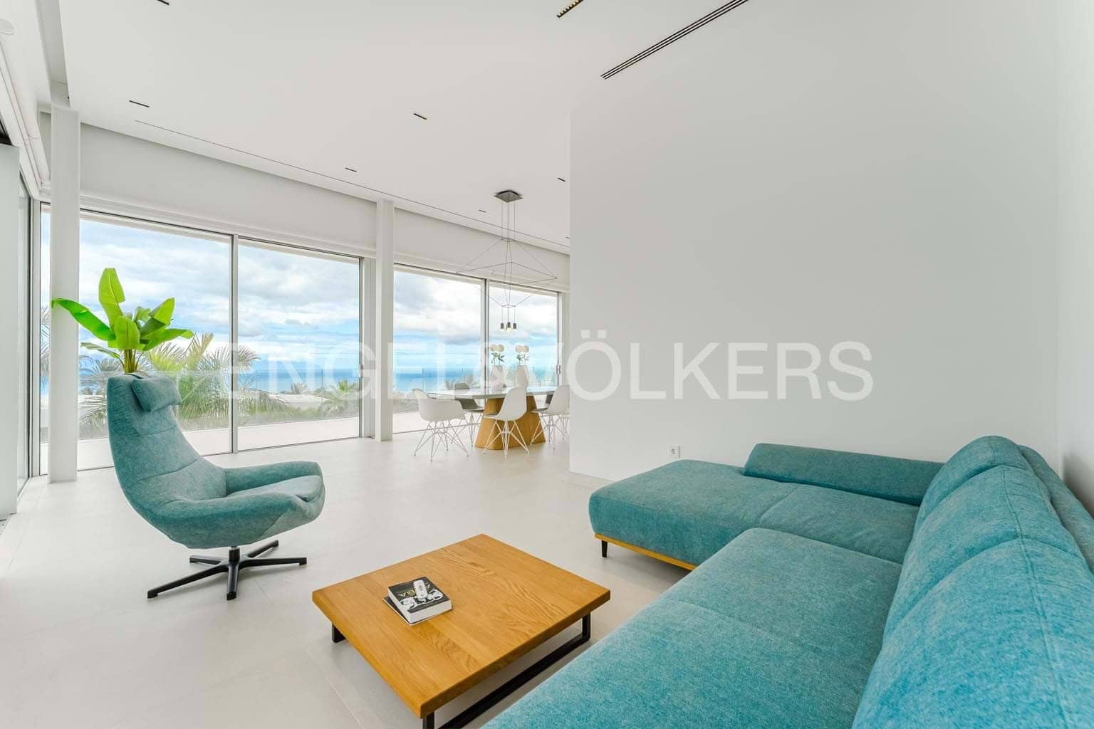 4 makuuhuone Huvila myytävänä paikassa Guia de Isora mukana uima-altaan 
autotalli - 4 900 000 € (Ref: 9274682)