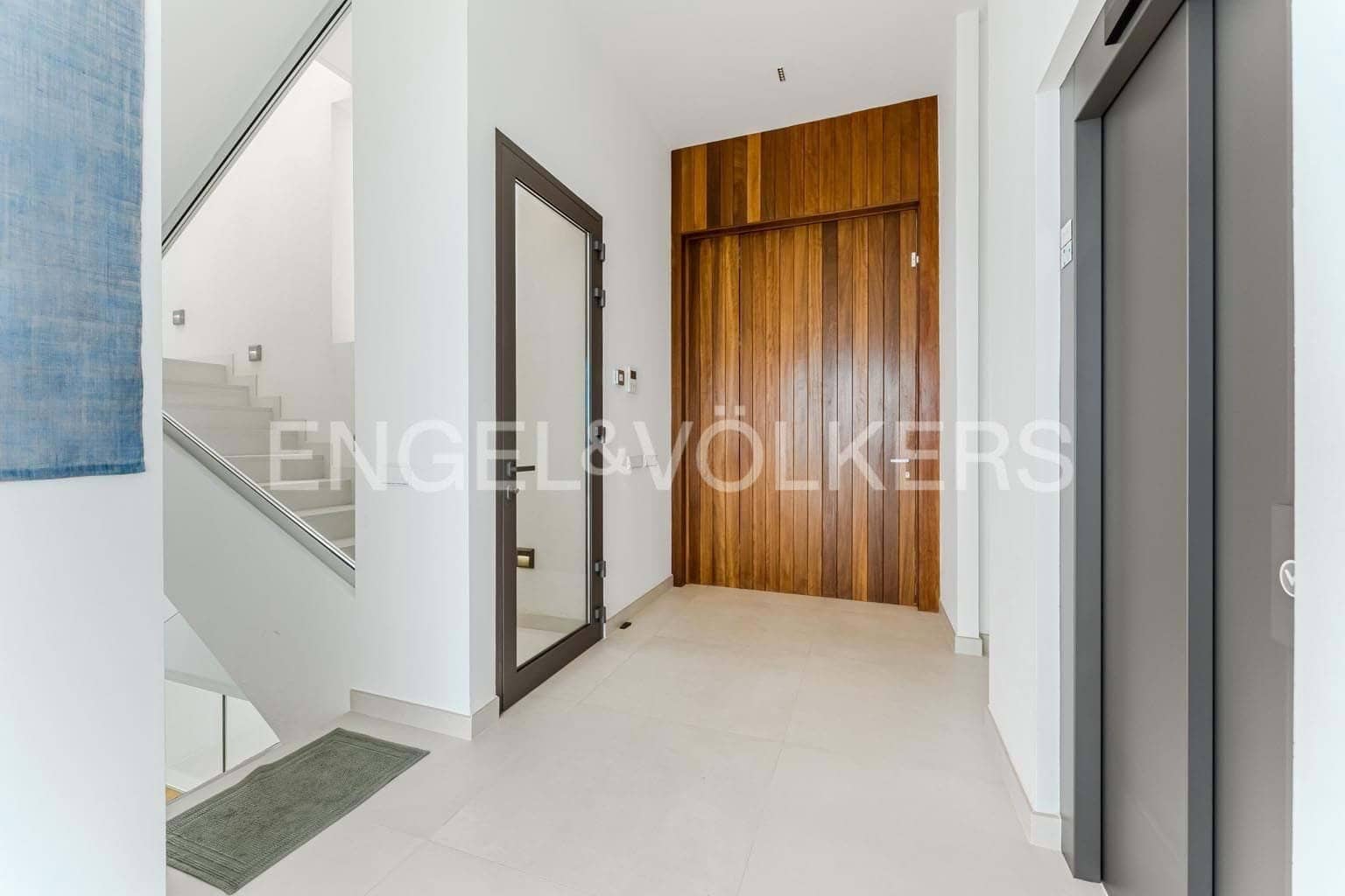 4 makuuhuone Huvila myytävänä paikassa Guia de Isora mukana uima-altaan 
autotalli - 4 900 000 € (Ref: 9274682)