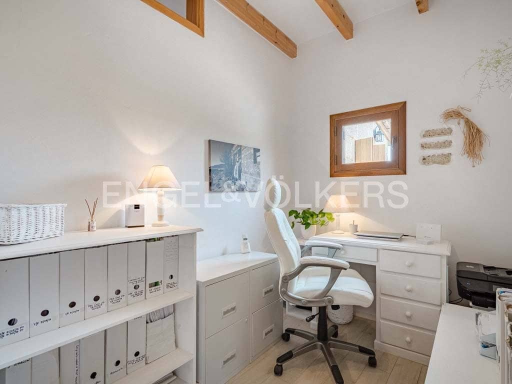 7 sypialnia Willa na sprzedaż w Guia de Isora z basenem - 975 000 € (Ref: 9282613)