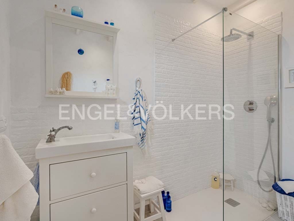 7 sypialnia Willa na sprzedaż w Guia de Isora z basenem - 975 000 € (Ref: 9282613)