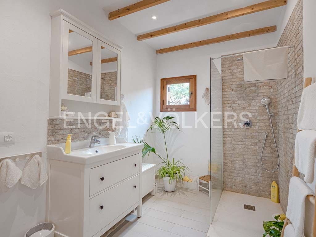 7 sypialnia Willa na sprzedaż w Guia de Isora z basenem - 975 000 € (Ref: 9282613)