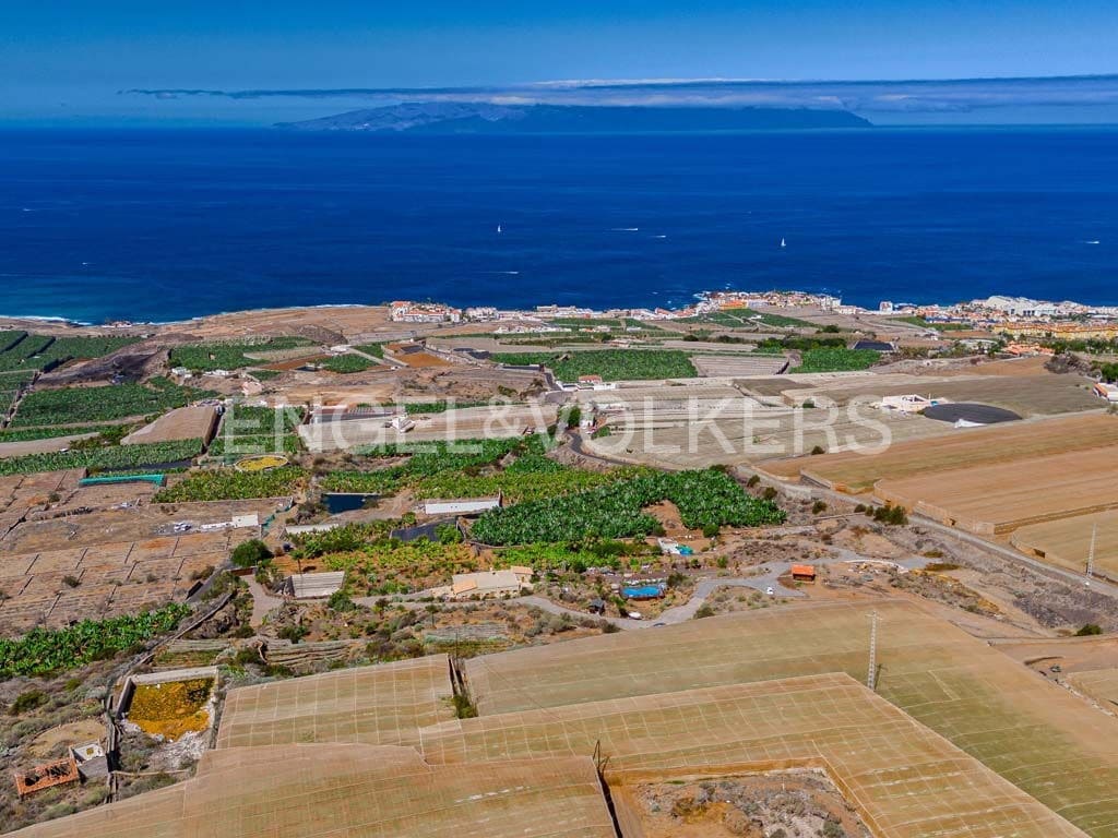 7 sypialnia Willa na sprzedaż w Guia de Isora z basenem - 975 000 € (Ref: 9282613)