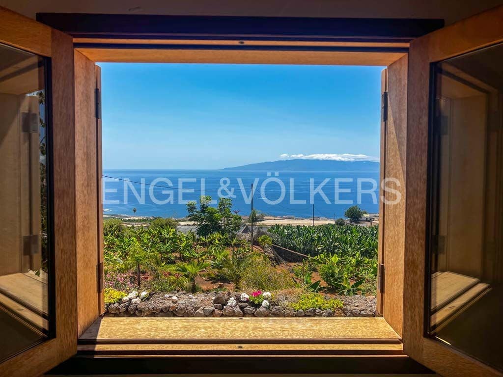 7 sypialnia Willa na sprzedaż w Guia de Isora z basenem - 975 000 € (Ref: 9282613)