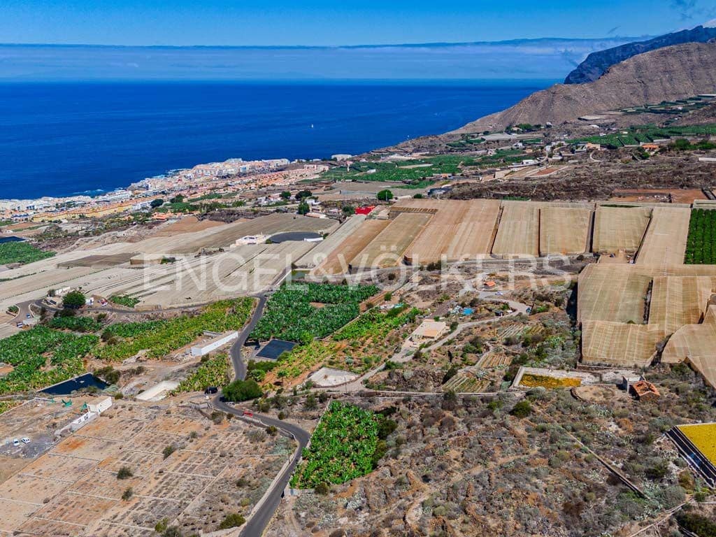 7 sypialnia Willa na sprzedaż w Guia de Isora z basenem - 975 000 € (Ref: 9282613)