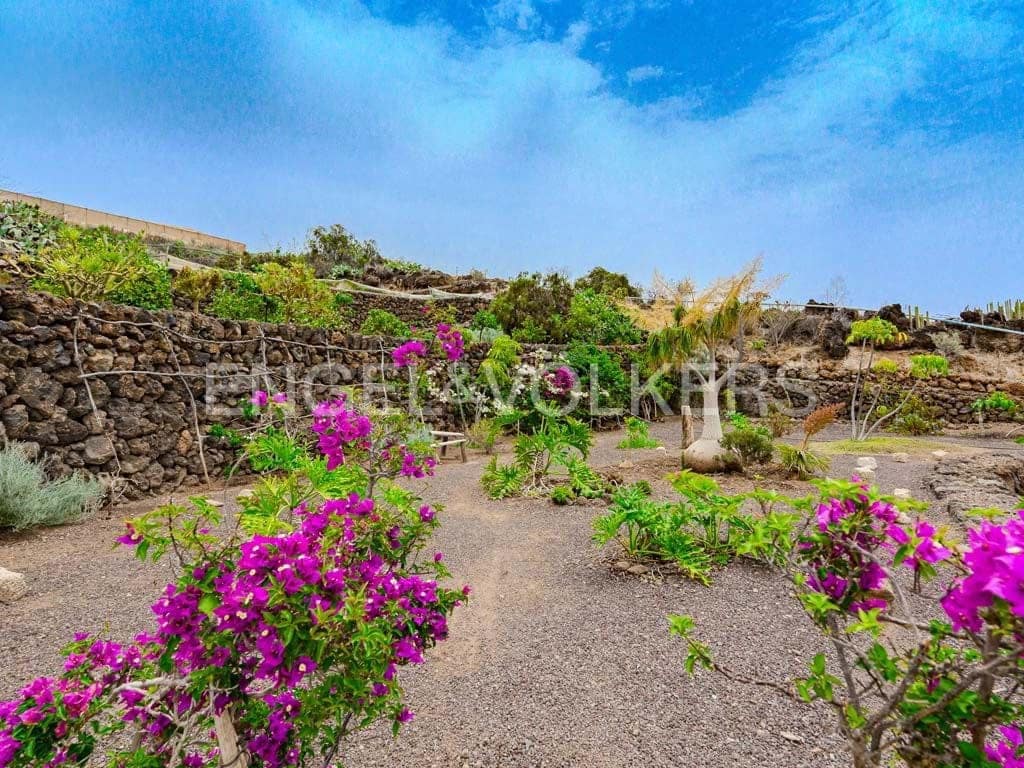 7 sypialnia Willa na sprzedaż w Guia de Isora z basenem - 975 000 € (Ref: 9282613)