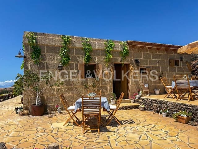 7 soveværelse Villa til salg i Guía de Isora med swimmingpool - € 975.000 (Ref: 9282613)