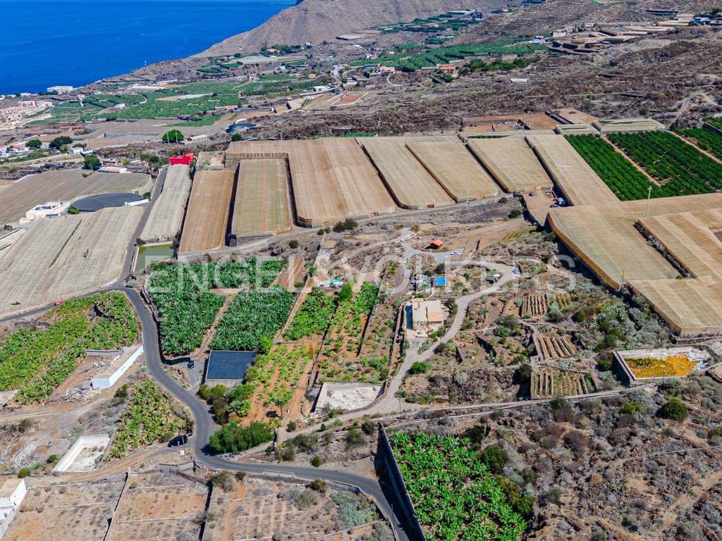 7 sypialnia Willa na sprzedaż w Guia de Isora z basenem - 975 000 € (Ref: 9282613)