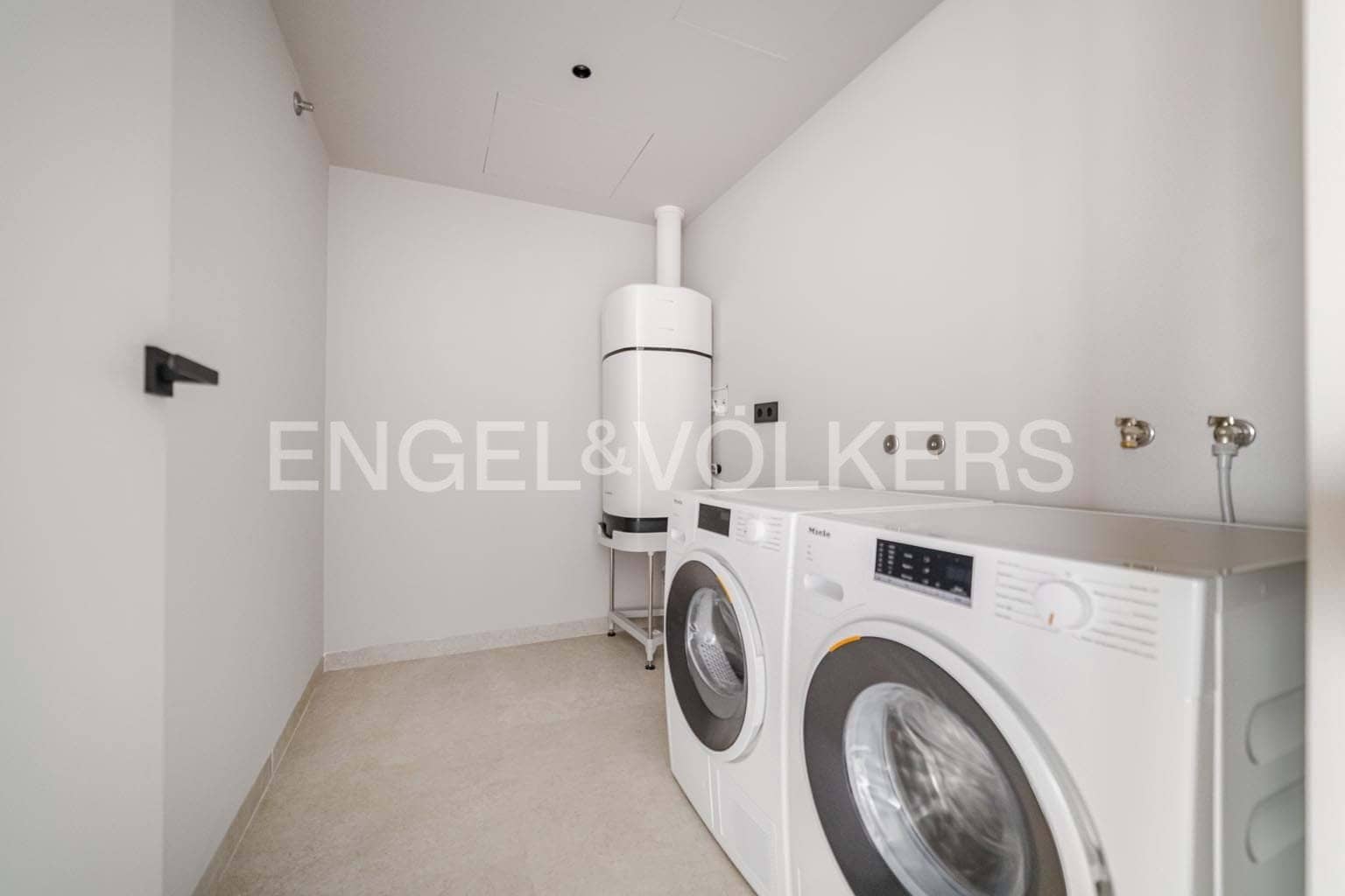 2 soveværelse Lejlighed til salg i Callao Salvaje - € 1.190.000 (Ref: 9288417)