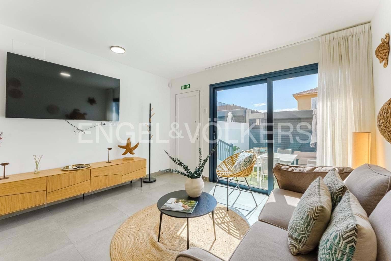 3 soverom Villa til salgs i El Medano med svømmebasseng - € 550 000 (Ref: 9288418)