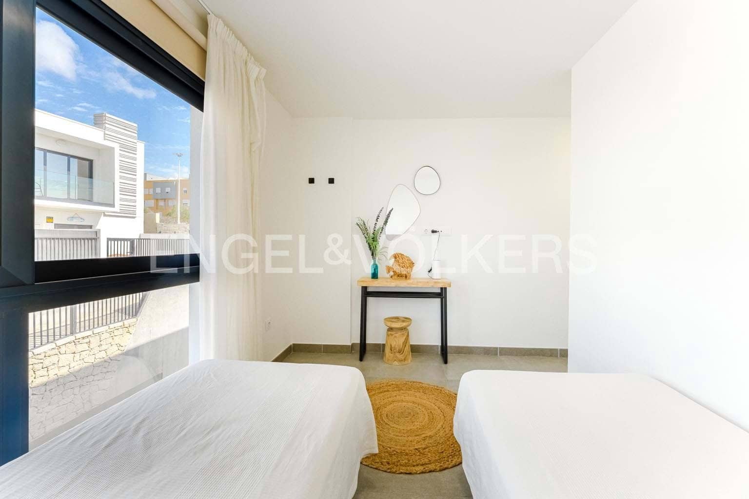 3 soverom Villa til salgs i El Medano med svømmebasseng - € 550 000 (Ref: 9288418)