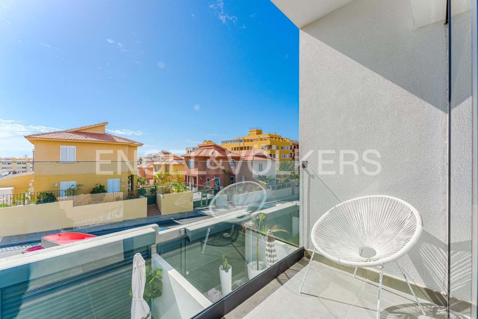 3 soverom Villa til salgs i El Medano med svømmebasseng - € 550 000 (Ref: 9288418)