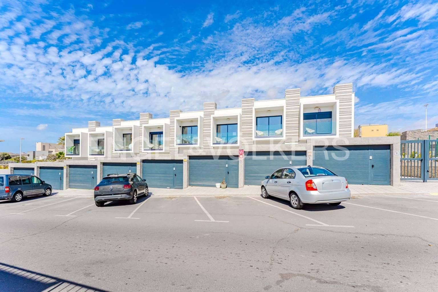 3 soverom Villa til salgs i El Medano med svømmebasseng - € 550 000 (Ref: 9288418)