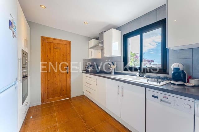 Chalet de 3 habitaciones en Granadilla de Abona en venta con piscina - 389.000 € (Ref: 9301540)