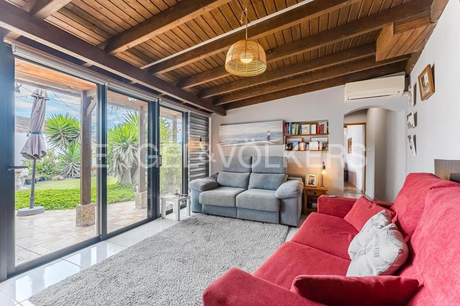 3 quarto Moradia para venda em Granadilla de Abona com piscina - 389 000 € (Ref: 9301540)