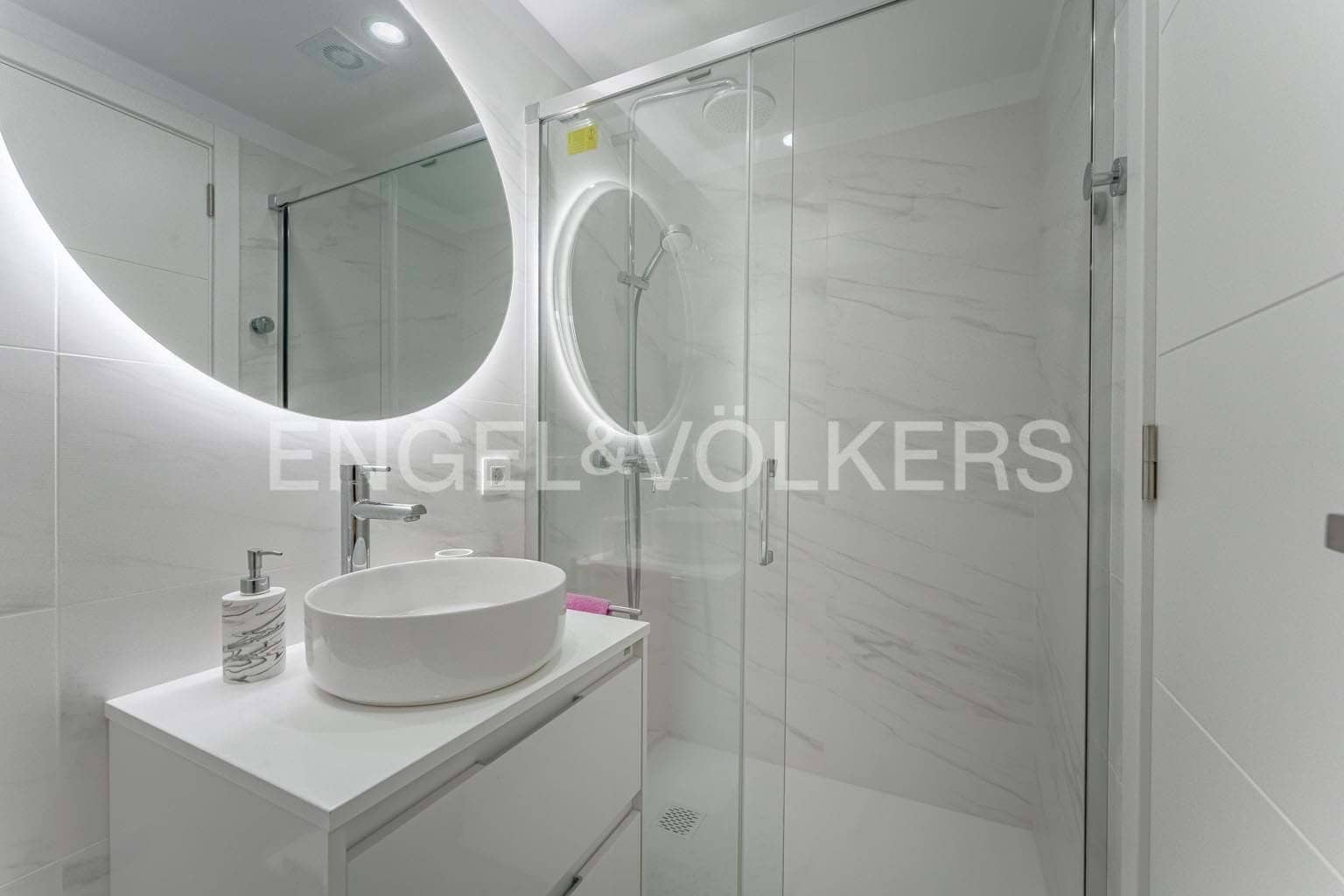 4 soveværelse Villa til salg i La Caleta - € 1.880.000 (Ref: 9301541)