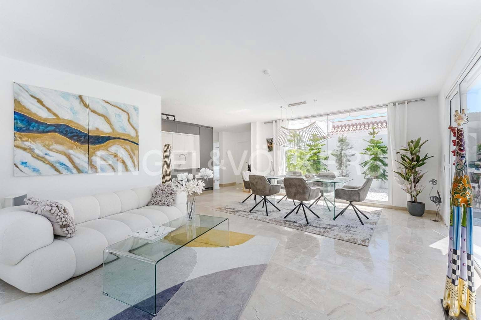 4 soveværelse Villa til salg i La Caleta - € 1.880.000 (Ref: 9301541)