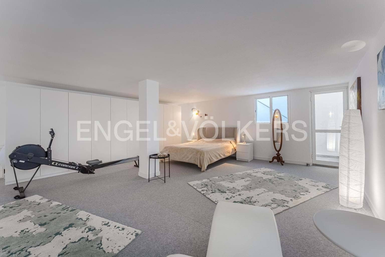 4 soveværelse Villa til salg i La Caleta - € 1.880.000 (Ref: 9301541)