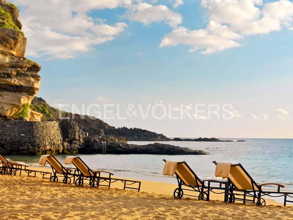 Undeveloped Land for sale in Guia de Isora - € 1,395,000 (Ref: 9301788)