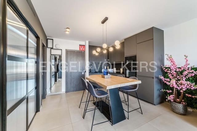 2 sovrum Lägenhet till salu i Playa Paraiso, Adeje med pool - 350 000 € (Ref: 9311560)