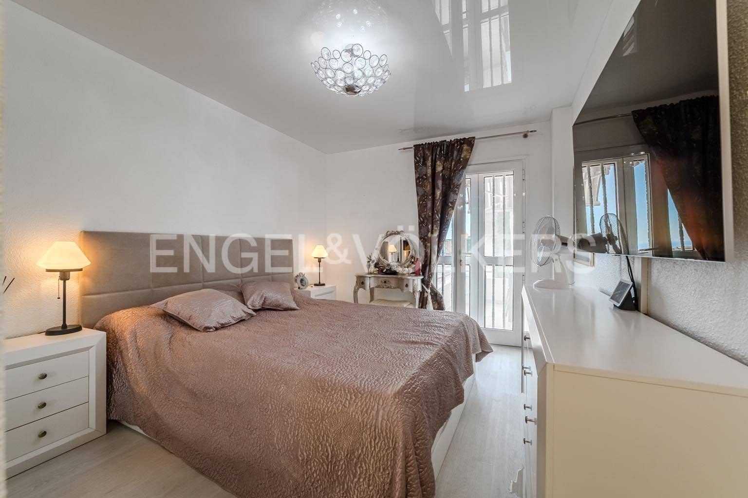 3 soveværelse Lejlighed til salg i El Madronal med swimmingpool - € 499.000 (Ref: 9325640)