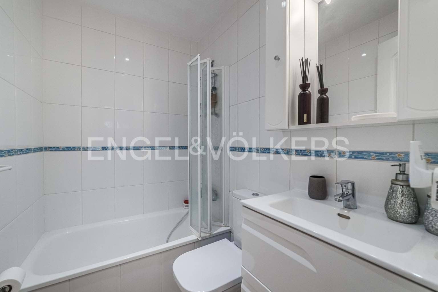 3 soveværelse Lejlighed til salg i El Madronal med swimmingpool - € 499.000 (Ref: 9325640)