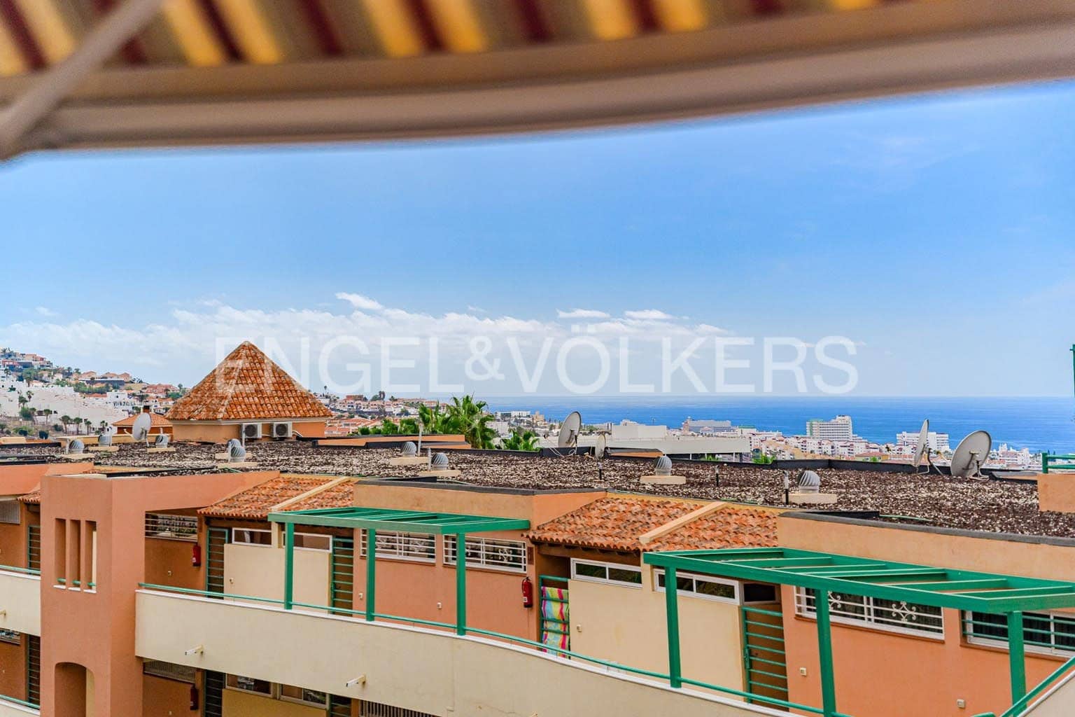 3 soveværelse Lejlighed til salg i El Madronal med swimmingpool - € 499.000 (Ref: 9325640)