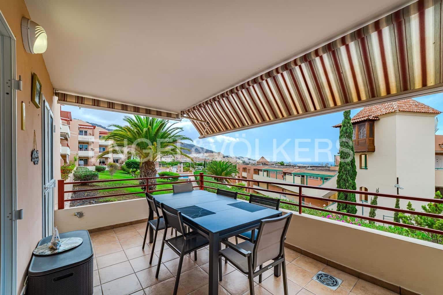 3 soveværelse Lejlighed til salg i El Madronal med swimmingpool - € 499.000 (Ref: 9325640)