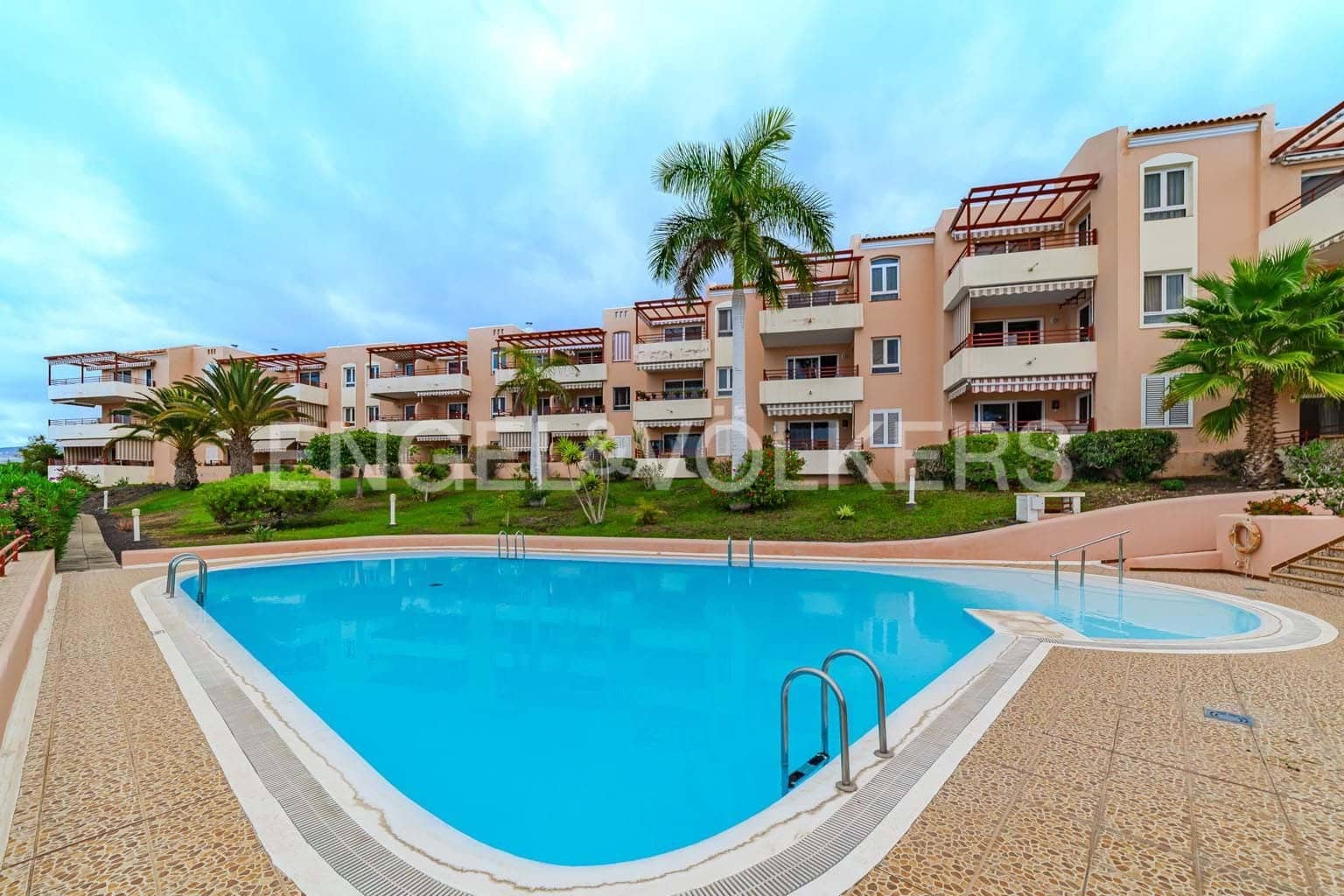 3 soveværelse Lejlighed til salg i El Madronal med swimmingpool - € 499.000 (Ref: 9325640)