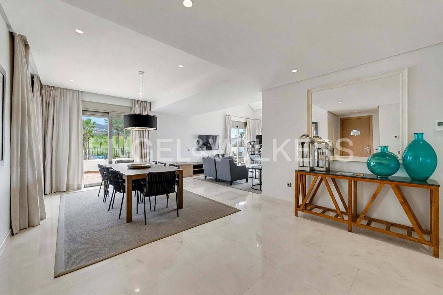 3 sovrum Lägenhet till salu i Guia de Isora med pool - 1 770 000 € (Ref: 9336933)