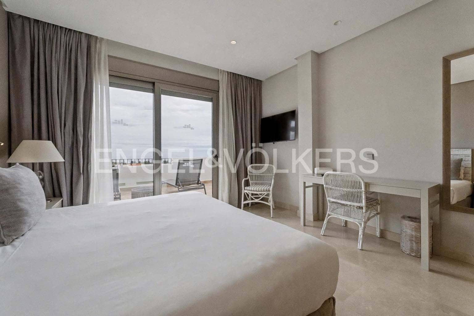 3 sovrum Lägenhet till salu i Guia de Isora med pool - 1 770 000 € (Ref: 9336933)