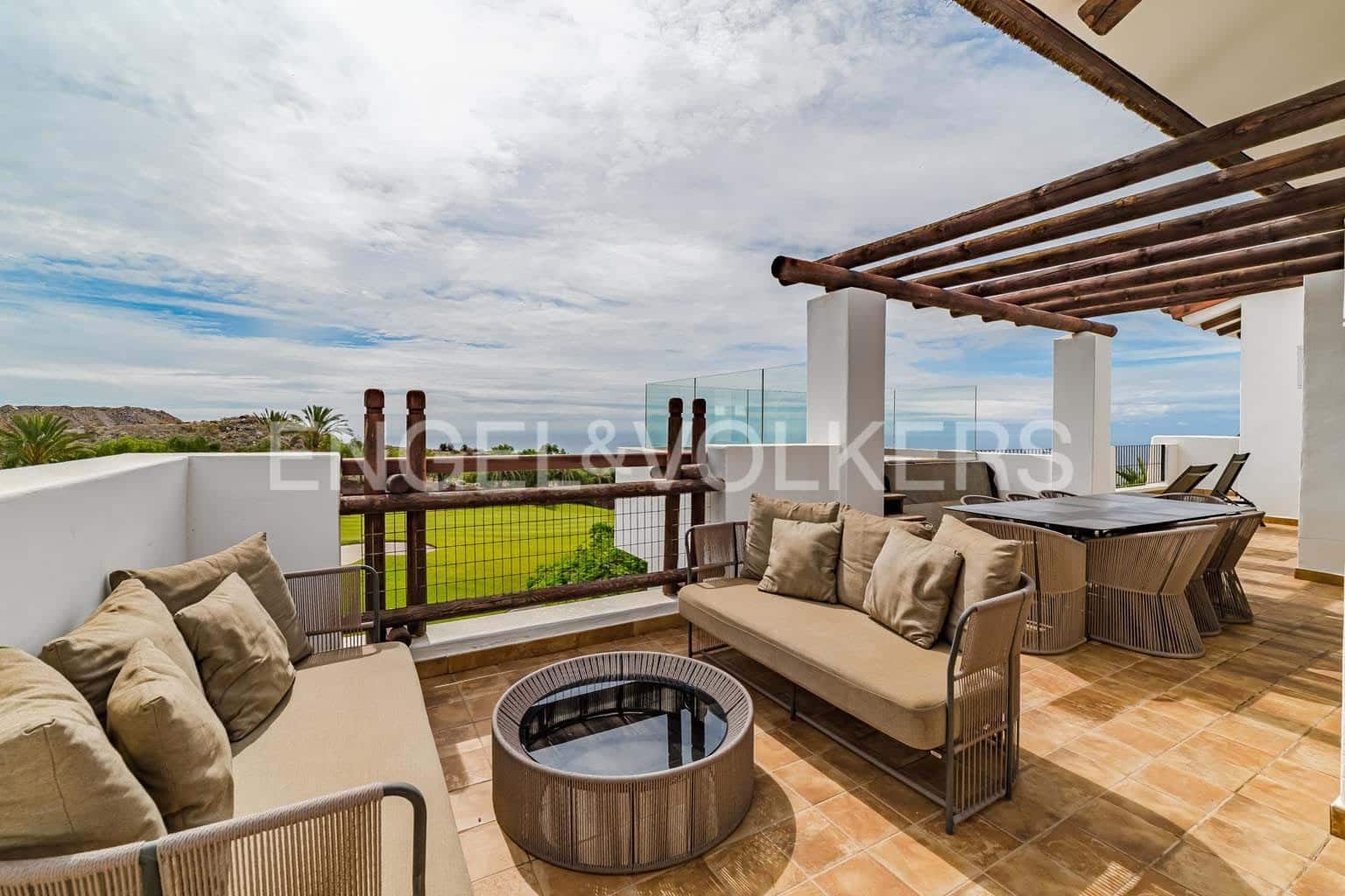 3 sovrum Lägenhet till salu i Guia de Isora med pool - 1 770 000 € (Ref: 9336933)