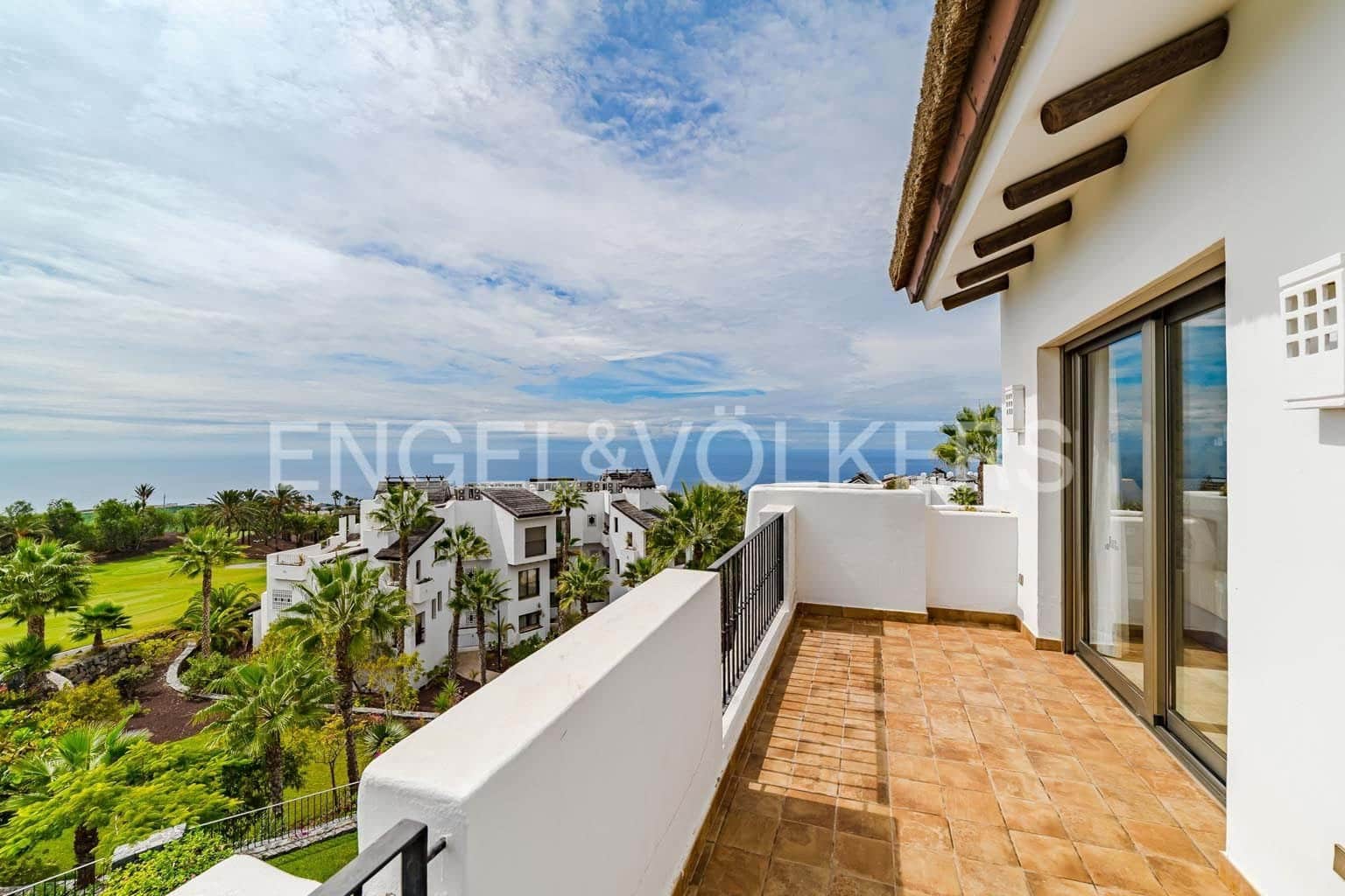 3 sovrum Lägenhet till salu i Guia de Isora med pool - 1 770 000 € (Ref: 9336933)