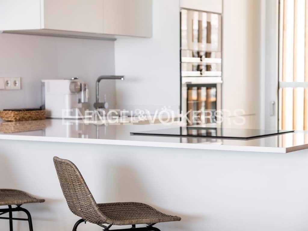 3 bedroom Apartment for sale in Alcala with pool - € 1,686,000 (Ref: 9339199)