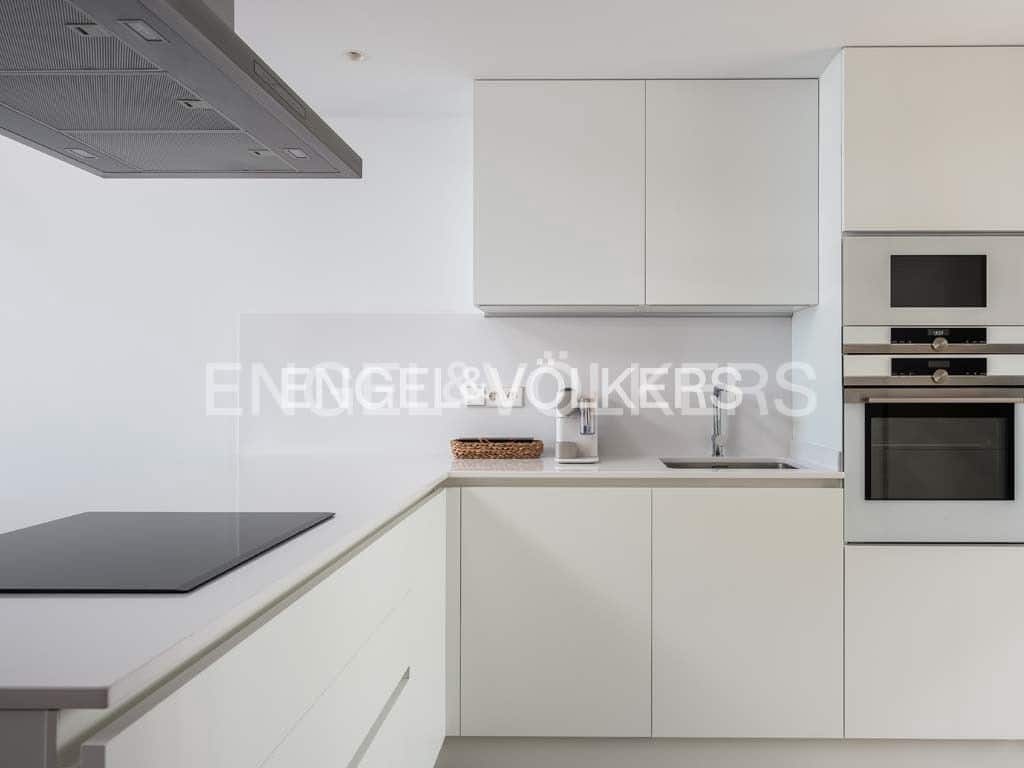 3 bedroom Apartment for sale in Alcala with pool - € 1,686,000 (Ref: 9339199)