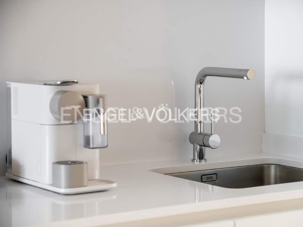 3 bedroom Apartment for sale in Alcala with pool - € 1,686,000 (Ref: 9339199)