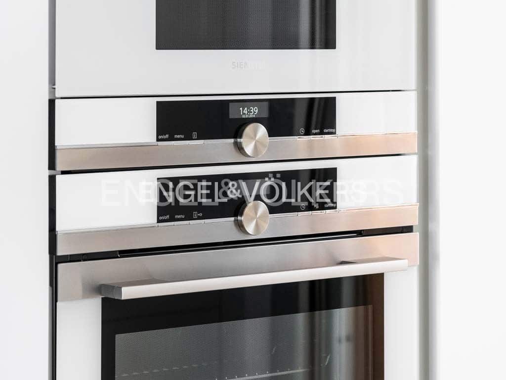 3 bedroom Apartment for sale in Alcala with pool - € 1,686,000 (Ref: 9339199)