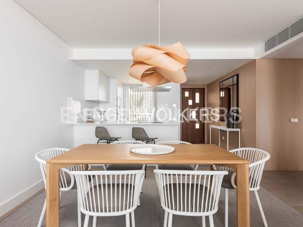 3 bedroom Apartment for sale in Alcala with pool - € 1,686,000 (Ref: 9339199)