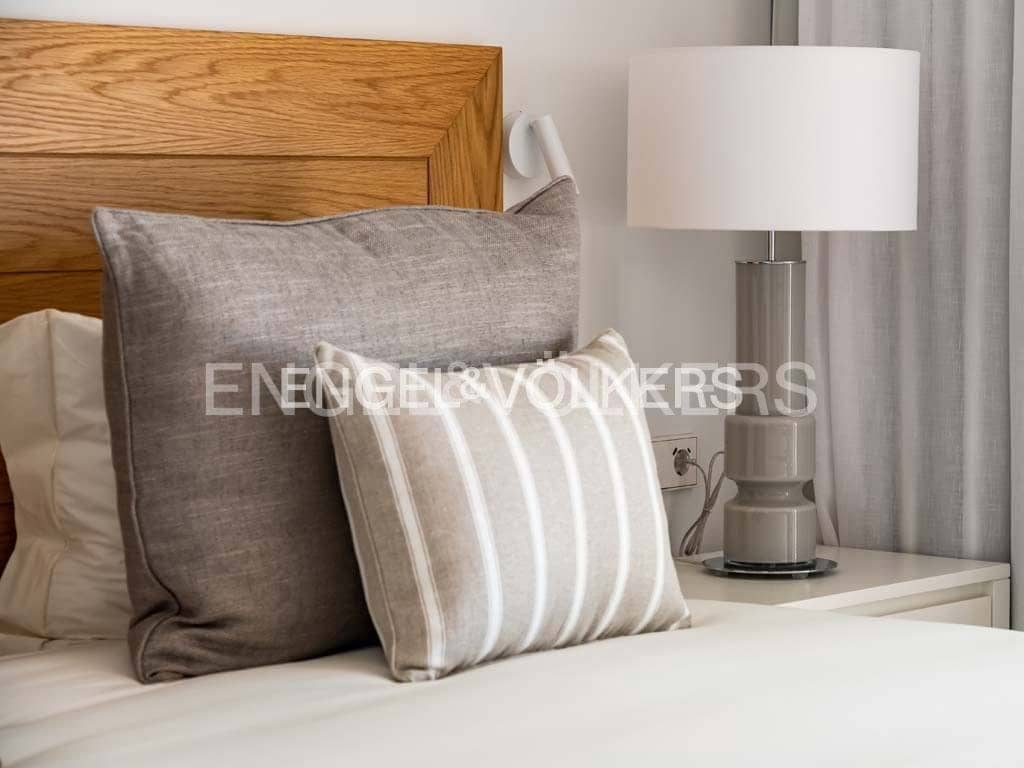 3 bedroom Apartment for sale in Alcala with pool - € 1,686,000 (Ref: 9339199)