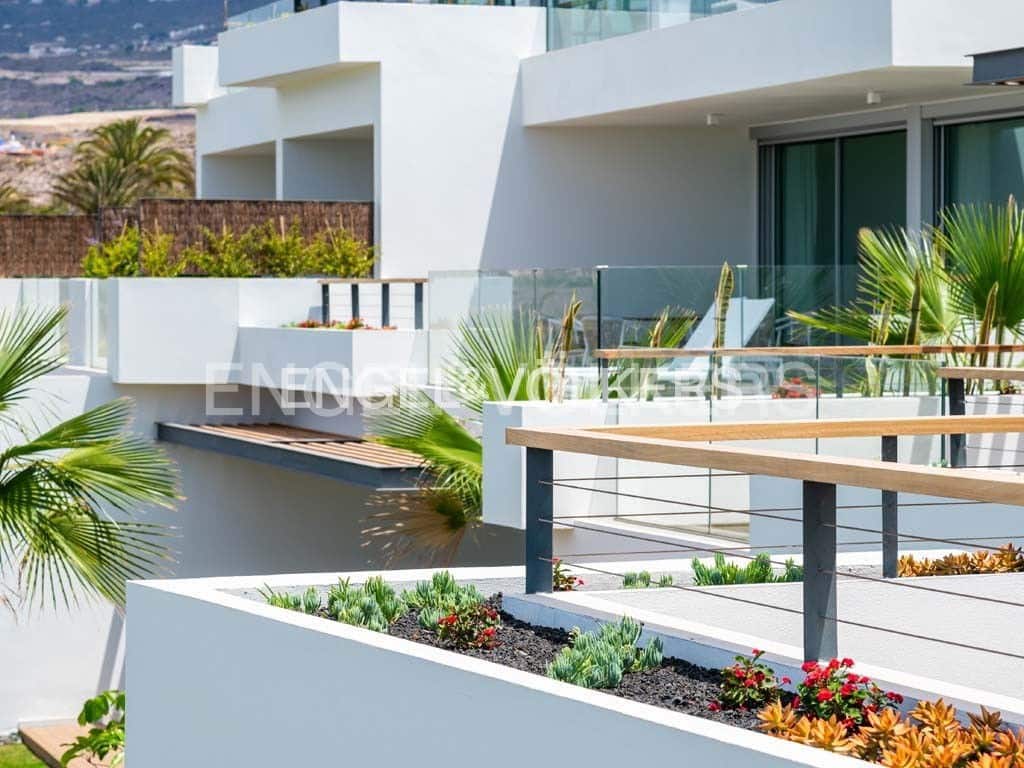 3 bedroom Apartment for sale in Alcala with pool - € 1,686,000 (Ref: 9339199)