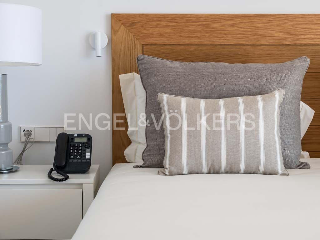 3 bedroom Apartment for sale in Alcala with pool - € 1,686,000 (Ref: 9339199)