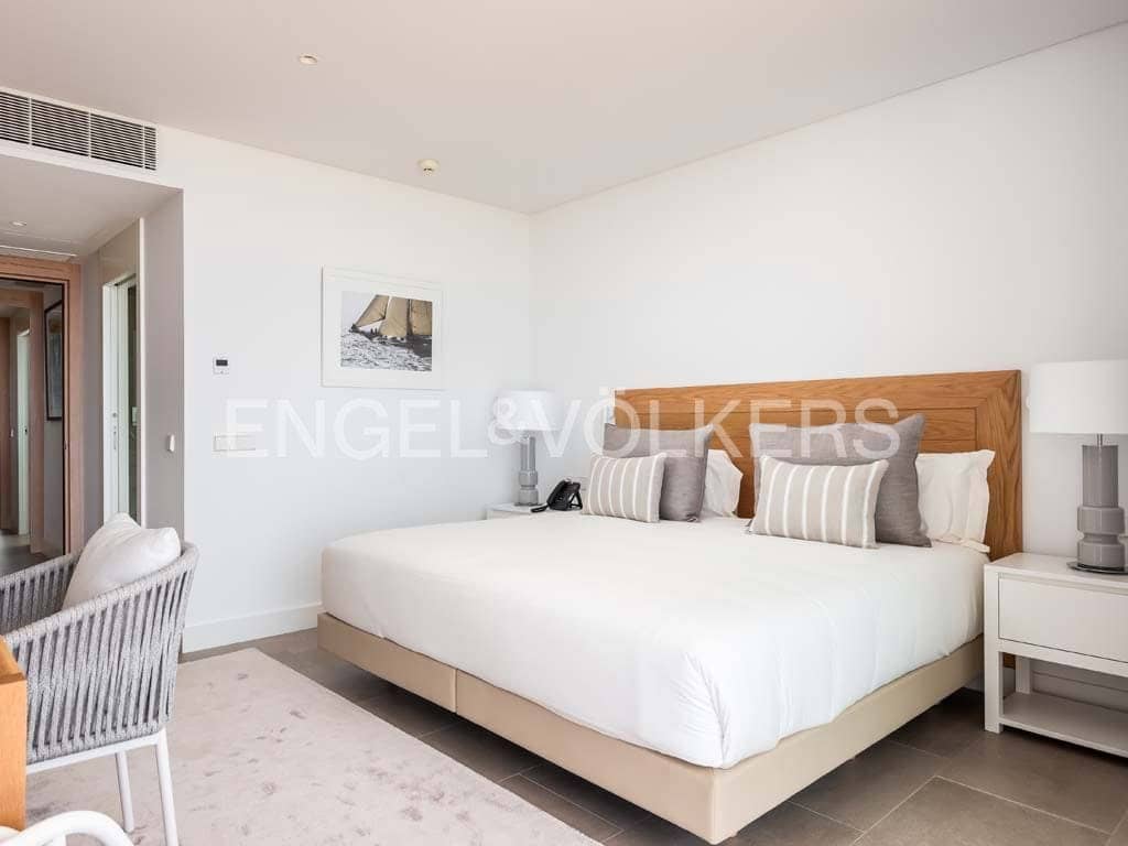 3 bedroom Apartment for sale in Alcala with pool - € 1,686,000 (Ref: 9339199)