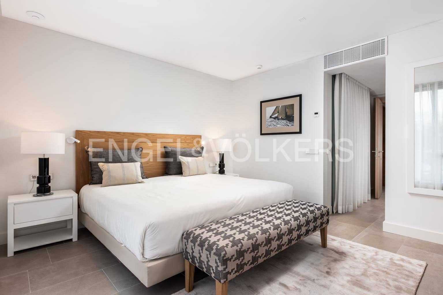 3 bedroom Apartment for sale in Alcala with pool - € 1,895,000 (Ref: 9339199)