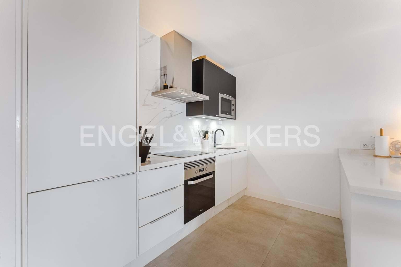 2 sovrum Lägenhet till salu i Guia de Isora med pool - 630 000 € (Ref: 9360481)